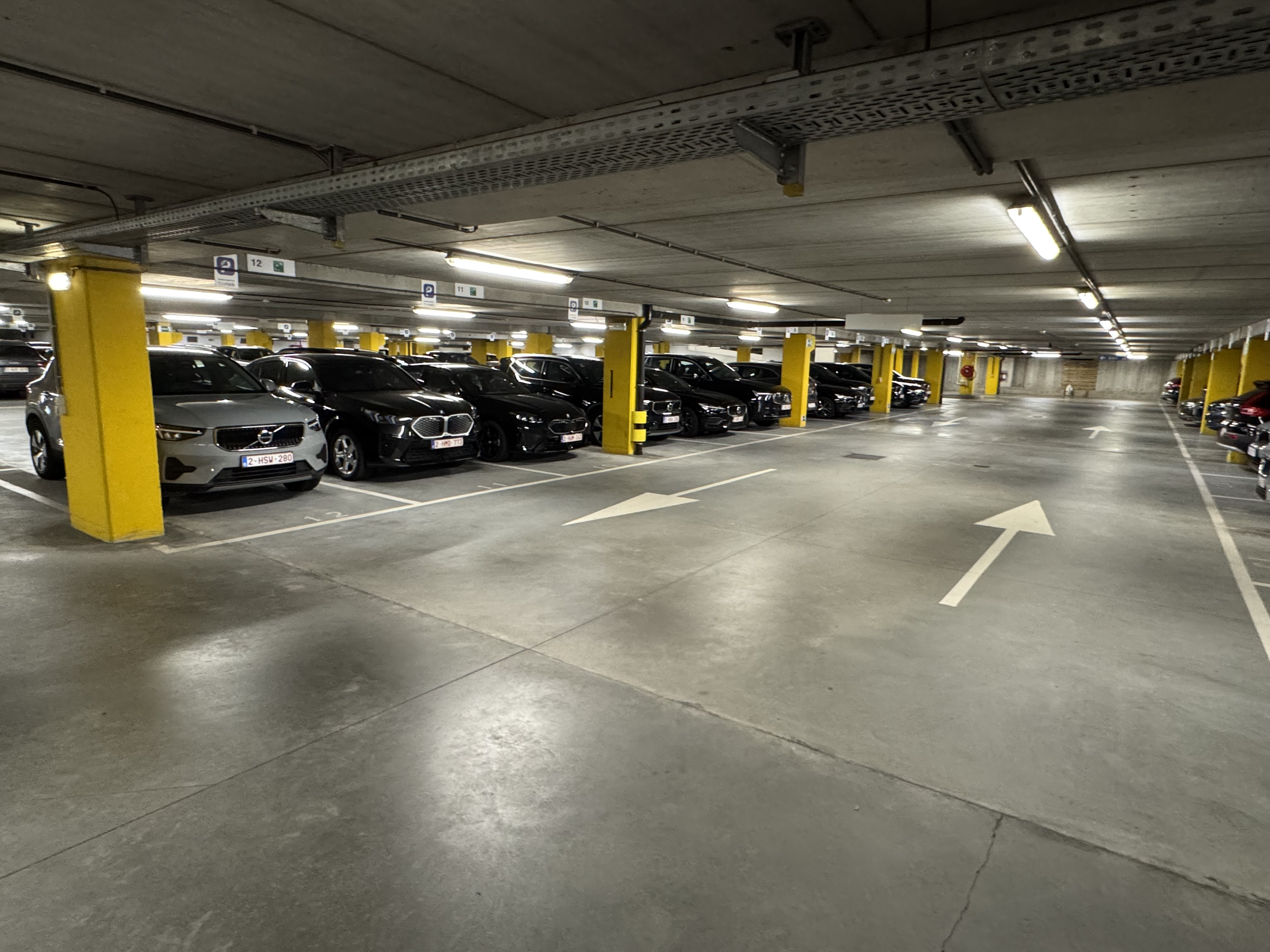 parking 31f9019f630f0b60d87f2ee1b1bcd320