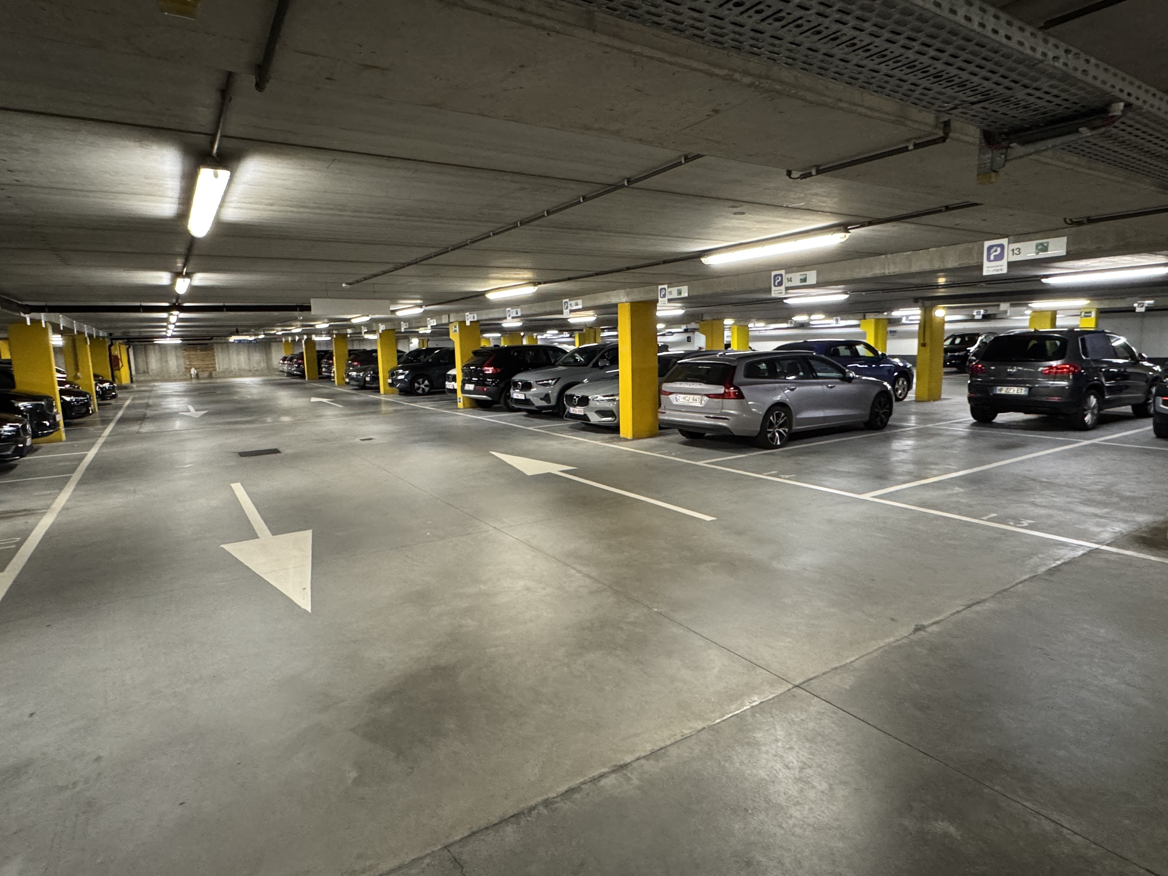parking a04693cab168a0240c2983c0f32228cc