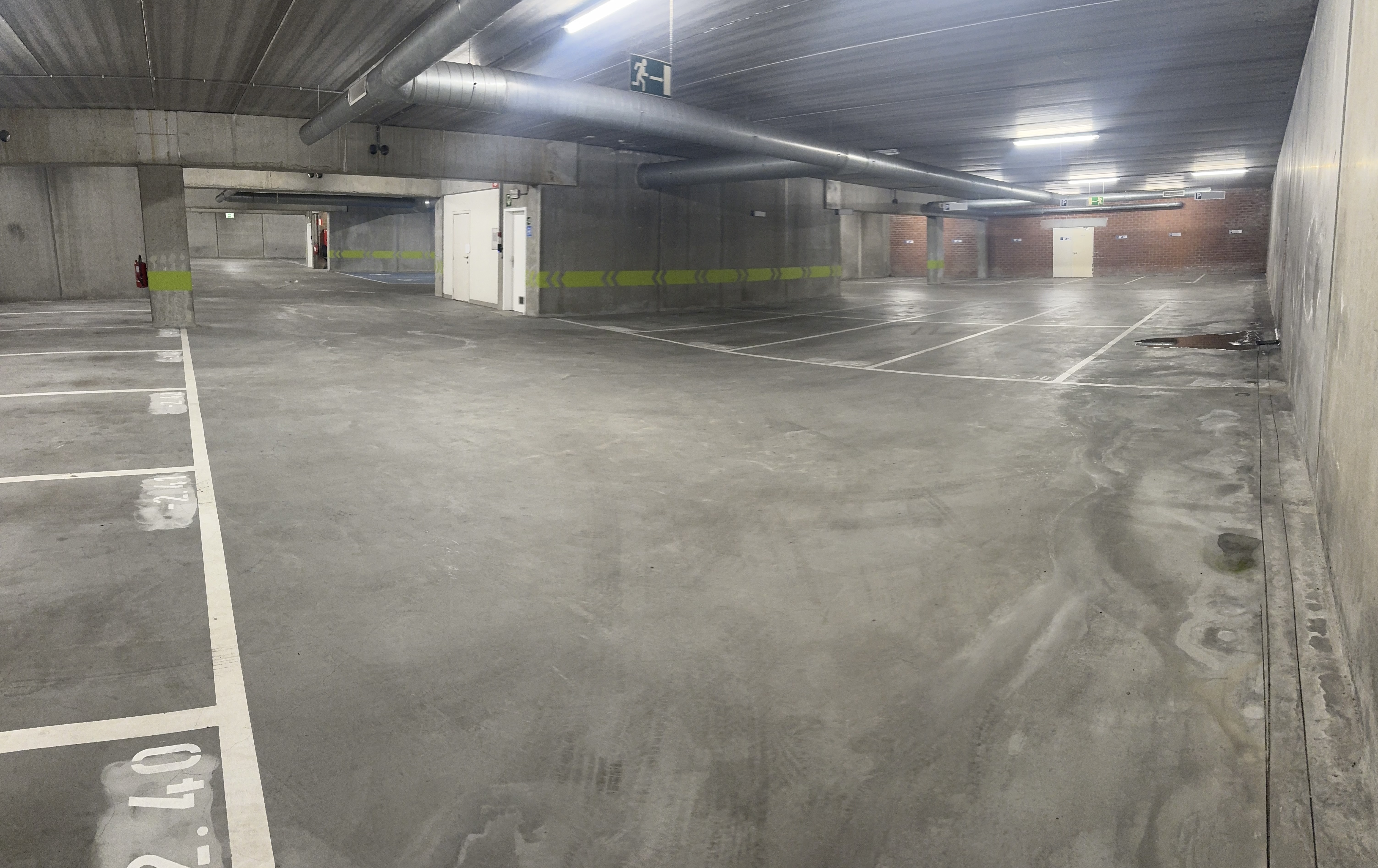 parking 1610c0516c87eb1e0b7c97b7f6087079