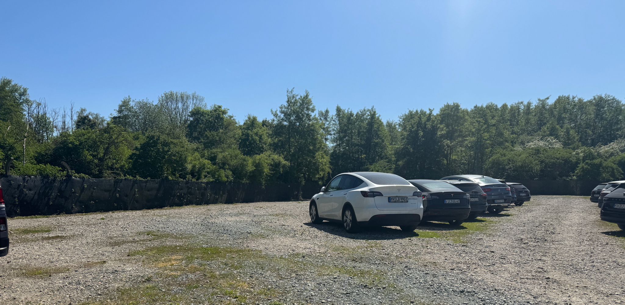 parking 1897203fcad433167cc7327c4786bfd1