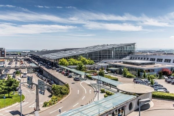 Allopark - Top 5 des parkings pas chers à l'aéroport de Stuttgart